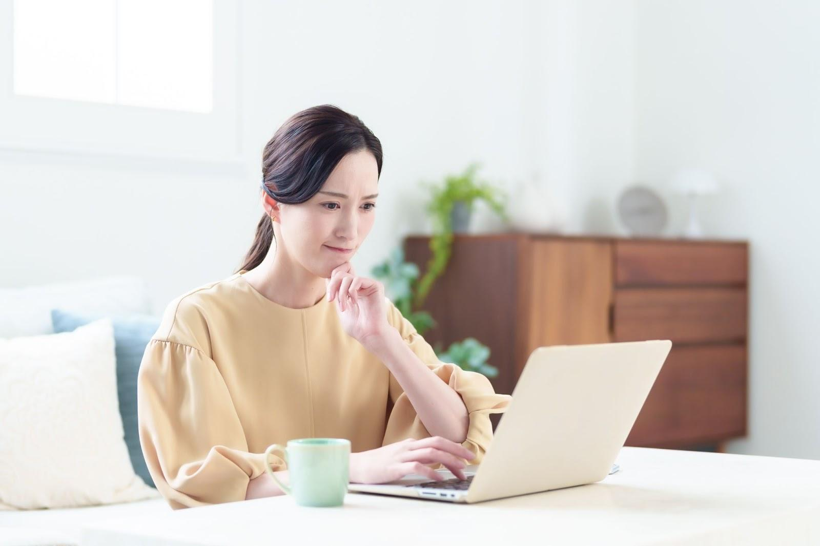 社会人がネイルスクールを選ぶ際のポイント