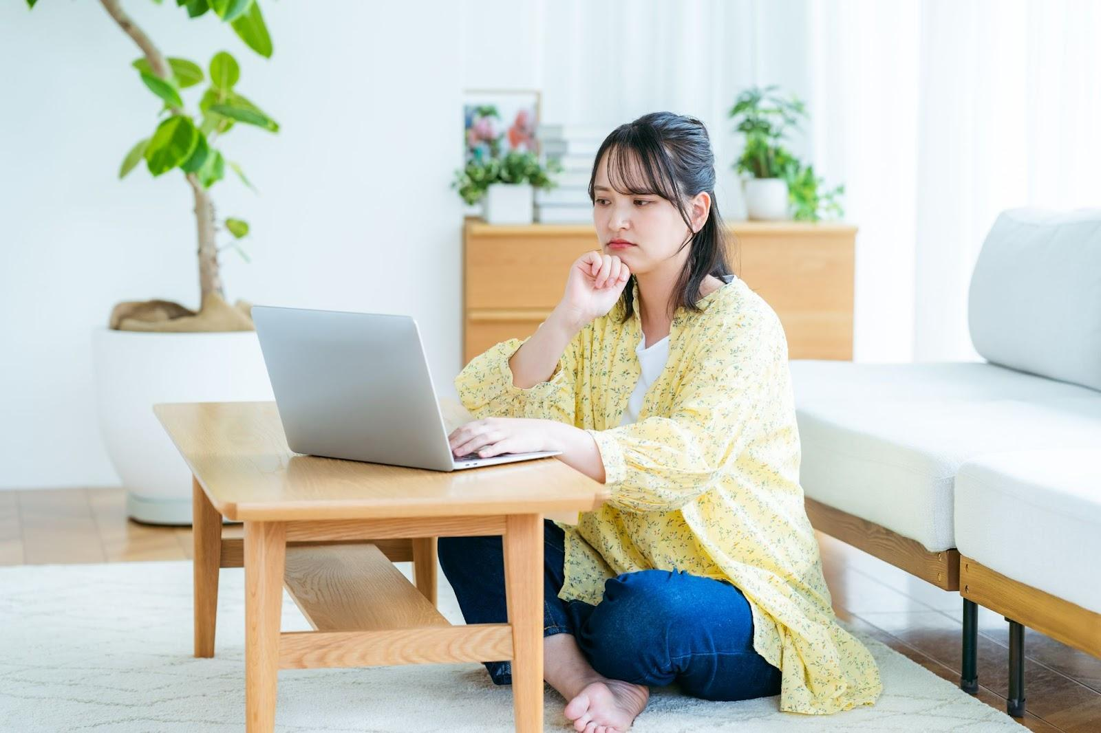 ネイルスクールの夜間コースのメリットとデメリット