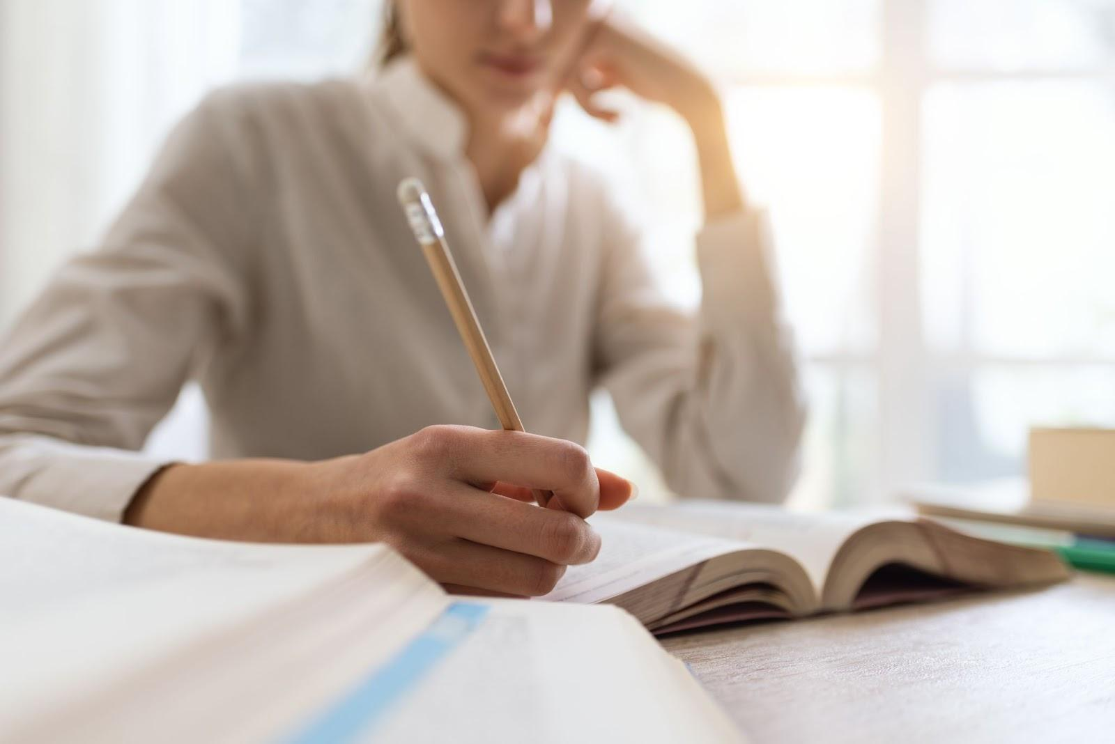 資格レベル別|具体的なネイルスクールの学習期間