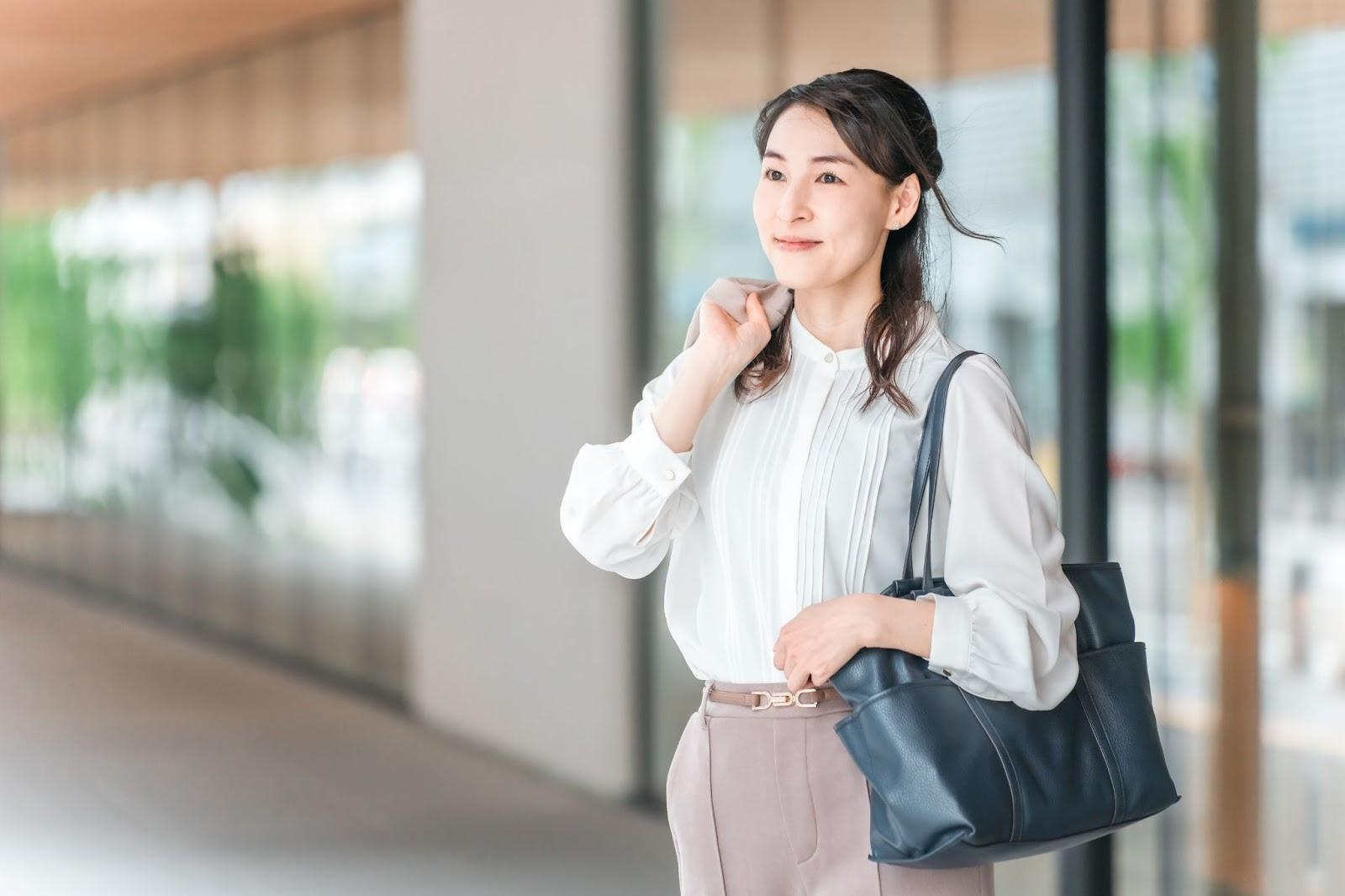 働きながらネイル資格を取る方法